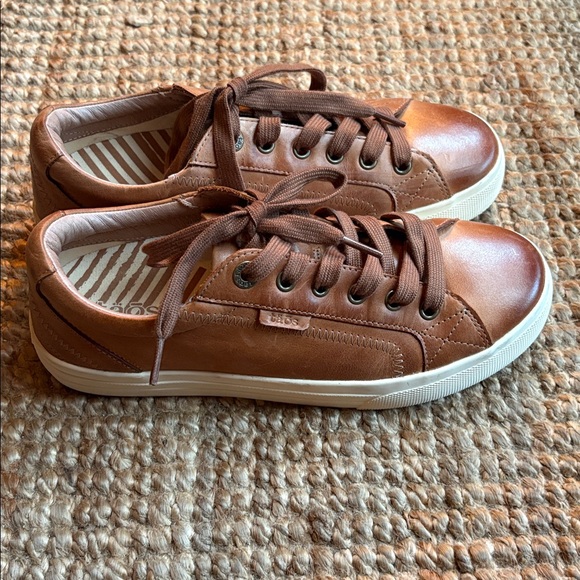 Taos Footwear Tan Leather Sneakers - Picture 3 of 11